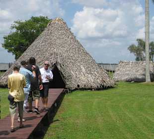 Indianerdorfmuseum in der Schweinebucht