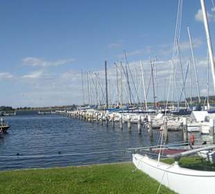 Yachthafen Burgtiefe (hinter dem Hotel)