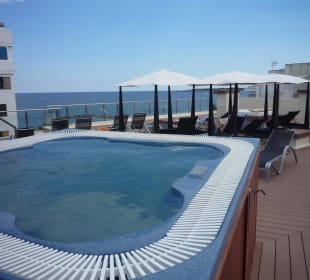 Dachterrasse mit Wirlpool