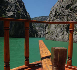 Fahrt zum Zufluss am Ende des Sees