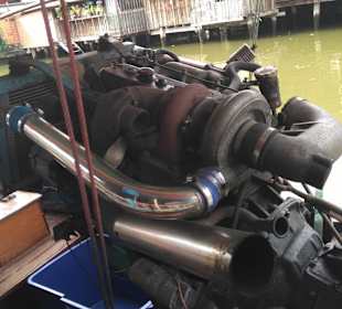 LKW Motor, umfunktioniert zum Longtailbootmotor