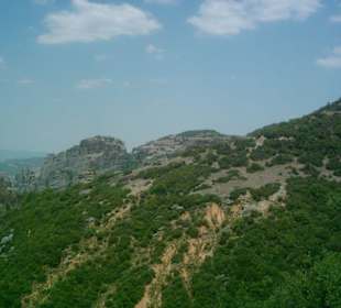 enfernte Klosteranlagen