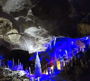 Rundgang durch die Teufelshöhle
