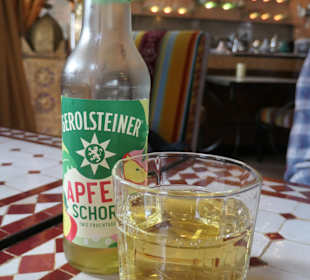 Beim marokkanischen Rest. Tajine zum Abendessen