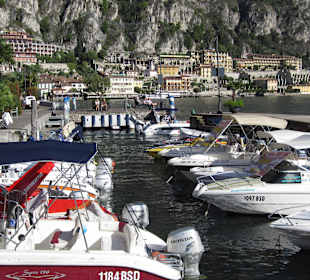 Hafen in Limone