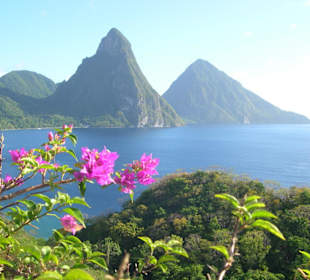 Beautiful St. Lucia Pitons vom Jade Mountain