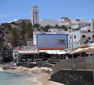 Morro Promenade mit Kirche