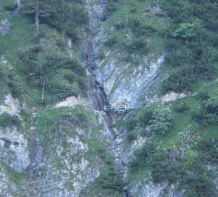 Steile Felswand vom Achensee