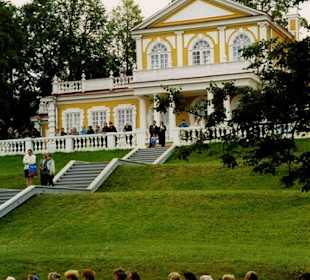 Peters Hof in Peterhof/Strelna