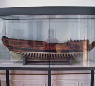 Замок Ойтин.