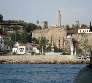 Minarett Antalya Hafen