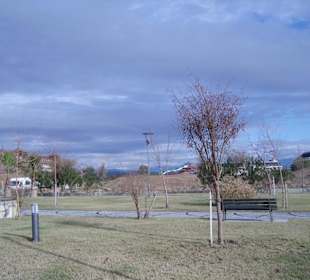 Ruhebank mit schöner Aussicht