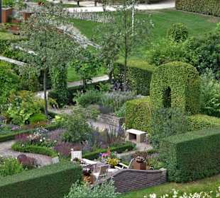 Blick vom Aussichtsturm im Park der Gärten