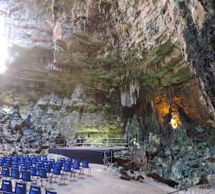 Ausflug zur Höhle von Castellana
