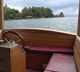 Schifffahrt zur Roseninsel