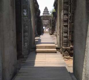 Weg in die Tempelmitte