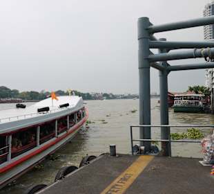 Fahrt mit dem Express Boot