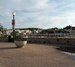 Zum Hafen