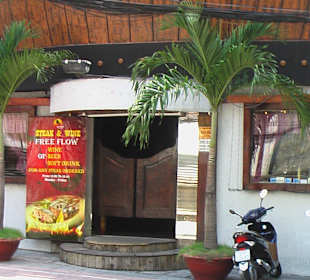 Ngua Hoang Restaurant