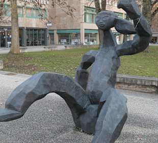 Die Skulptur Entwurf für eine große Figur II