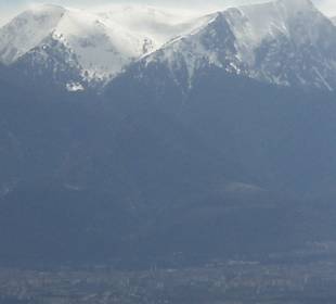 Pamukkale umgeben von Bergen