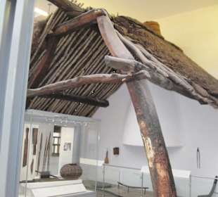 Aufbau eines Ur-Schottenhaus