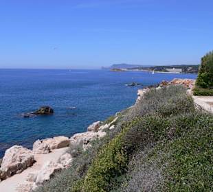 Blick aus das blaue Meer