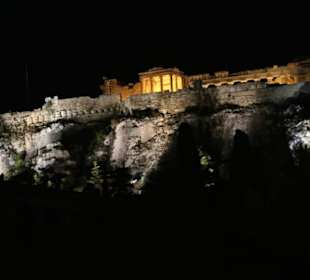 Akropol nocą