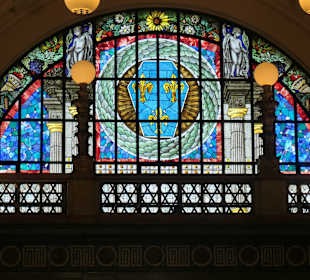Wiesbaden: im Foyer vom Kurhaus / Spielbank