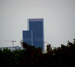 Skyline in der Nacht wow