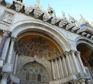 Mosaike von der Basilica San Marco