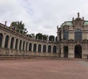 Wallpavillon