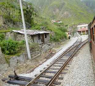 Einfahrt in den Bahnhof