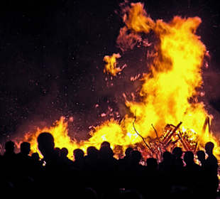 Sonnwendfeiern in Franken