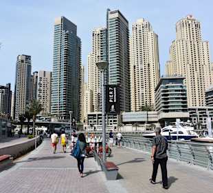 Dubai Marina.
