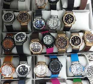 Eine kleine Auswahl an Damenuhren