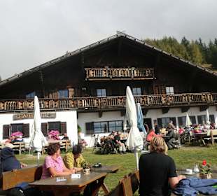 Stafell-Alm sehr zu emfpehlen, nicht Stafell-Hütte