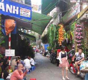 Bunte Gasse: Flirt und Langeweile