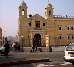 View of Iglesia de San Francisco in Lima