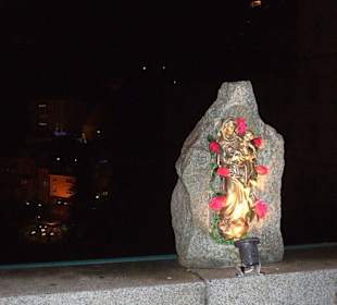 Marienstatuette am Badgasteiner Wasserfall