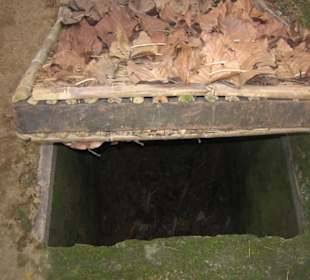 Halb geöffnete Falle in Cu Chi.