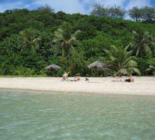 Manta ray resort beach