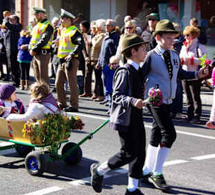 Volkstanzgrp.Eschenbach Festwagen Erntedank