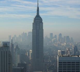  Empire State Building 