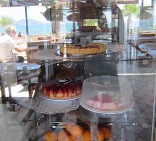 Jeden Tag selbstgebackenen Kuchen und Filterkaffee