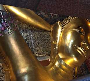 Лежащий Будда