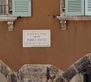 Beim Rathaus Inschriften