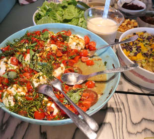 Abendessen vom Buffet vom jil Rooftop Drink&Dine