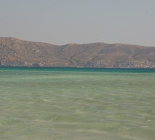 Türkisfarbiges Wasser