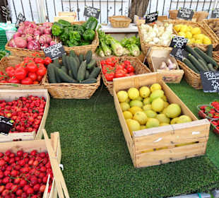 Impressionen vom Wochenmarkt Saint-Cyprien-Plage